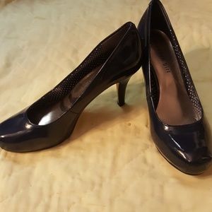 Dark blue heels 8